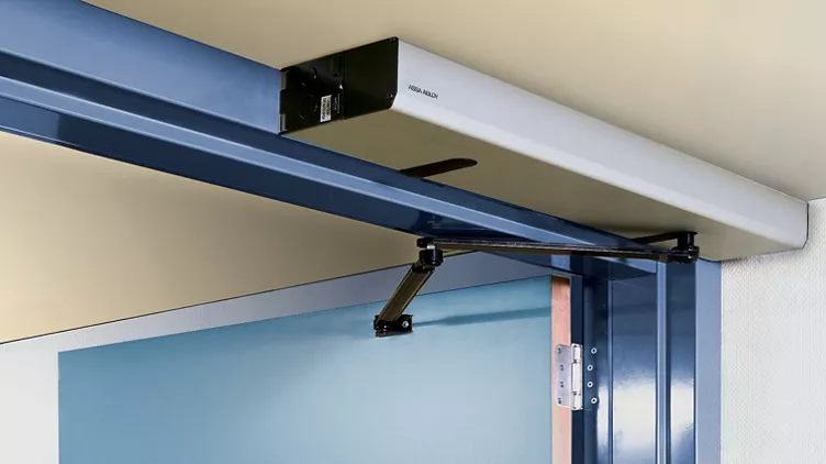 Automatische draaideurautomaat